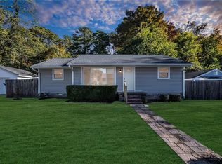 11 Warren Dr, Portsmouth, VA 23701