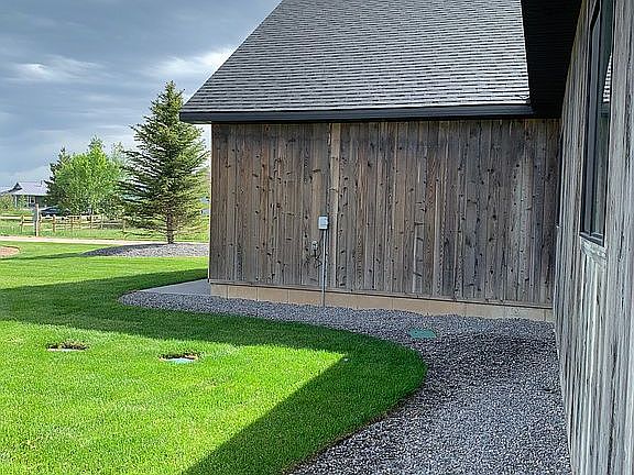 5th image of 7179 Wild Rose Dr