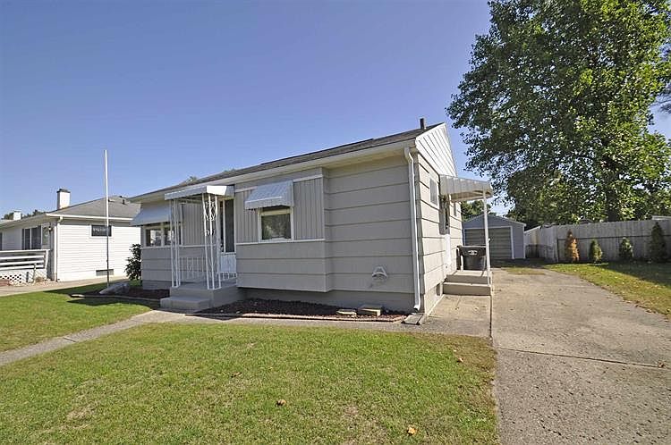 1st image of 1018 Canterbury Dr