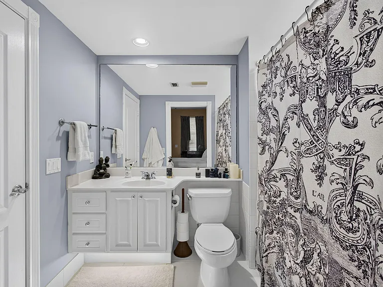 213 Barcelona Dr — Photo 20