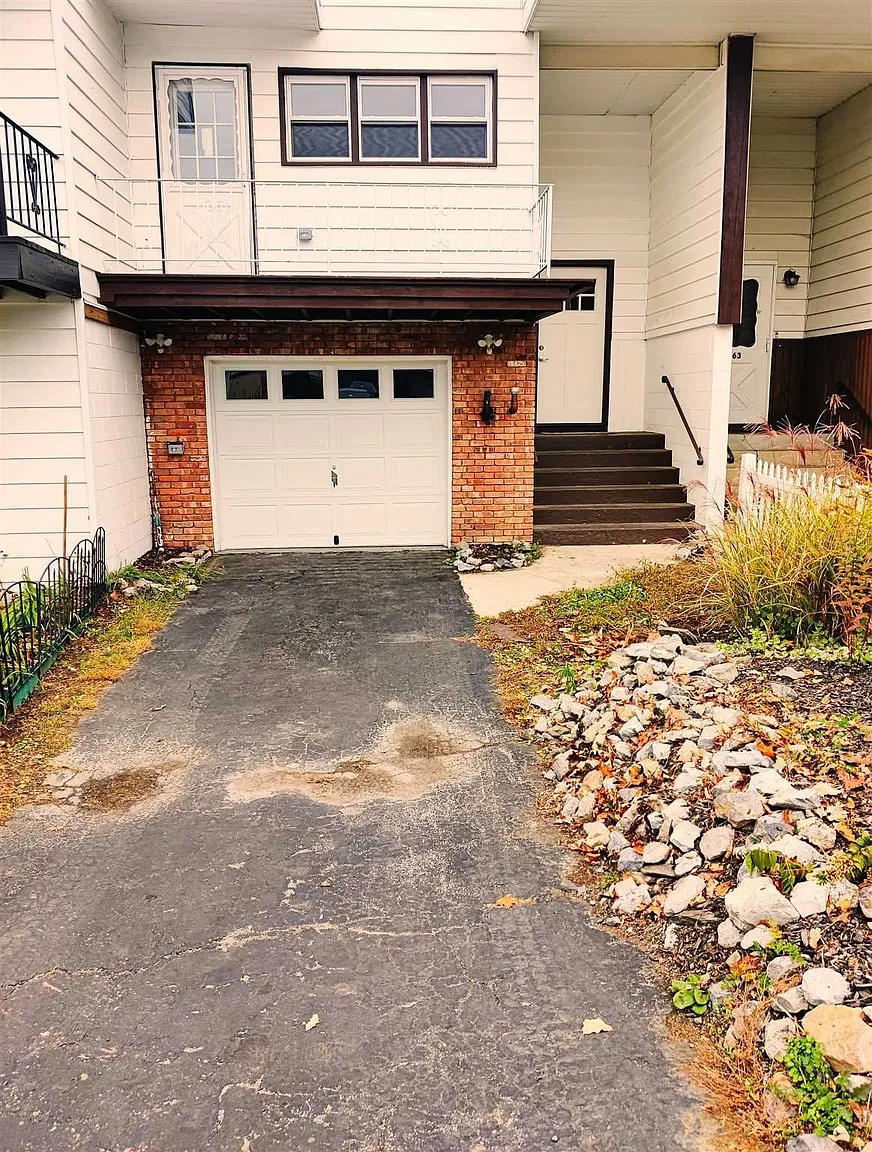 61 Windmill Rd photo 1