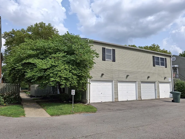6322 New London Dr — Photo 12