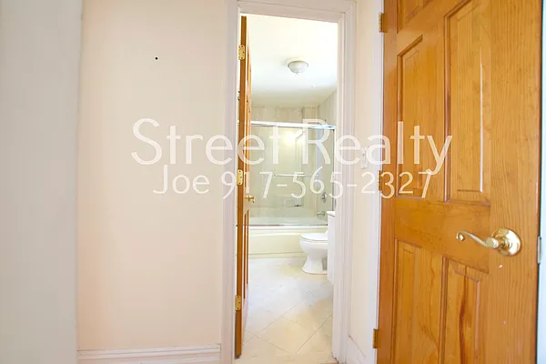 Rented by Street Realty Brokerage LLC | media 8