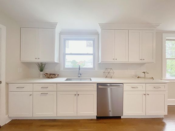 Kitchen (window side)