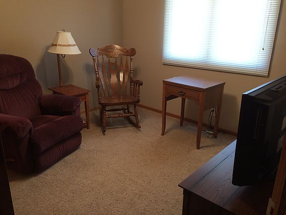 Third bedroom or den