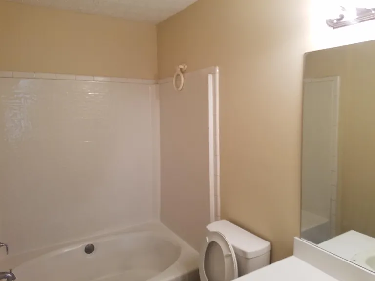 707 Guide Post Ln — Photo 26