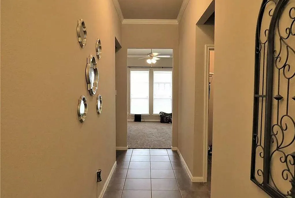 517 Wedgwood Dr — Photo 3