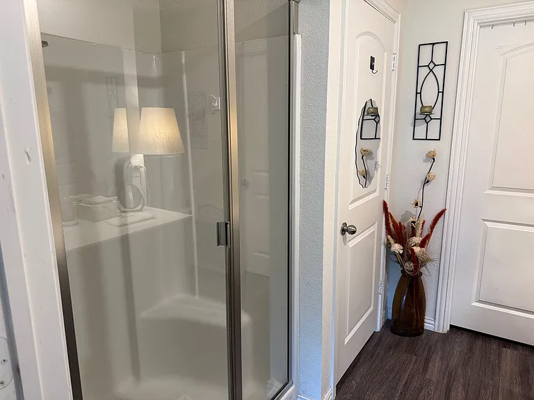 100 N Creek Dr — Photo 22
