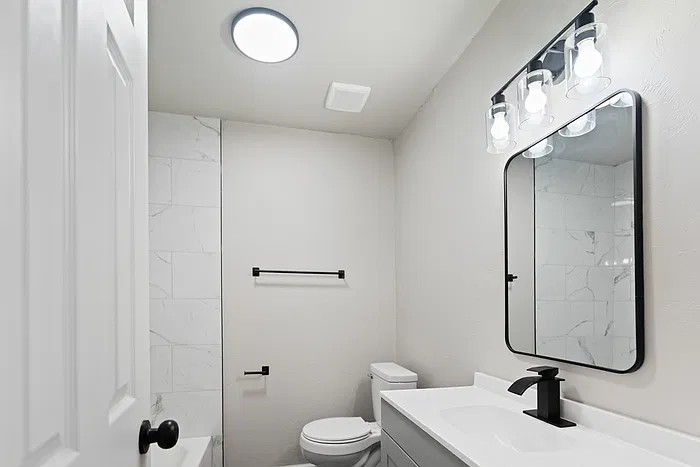 3 bed, 1.5 bath, 1115 sqft, $1,550 — Photo 4