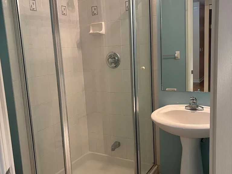 388 Prince Of Wales Dr #1411 — Photo 18