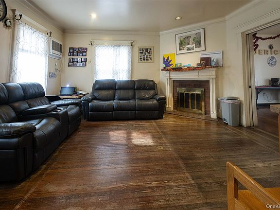 5th image of 2 Old Cedar Swamp Road