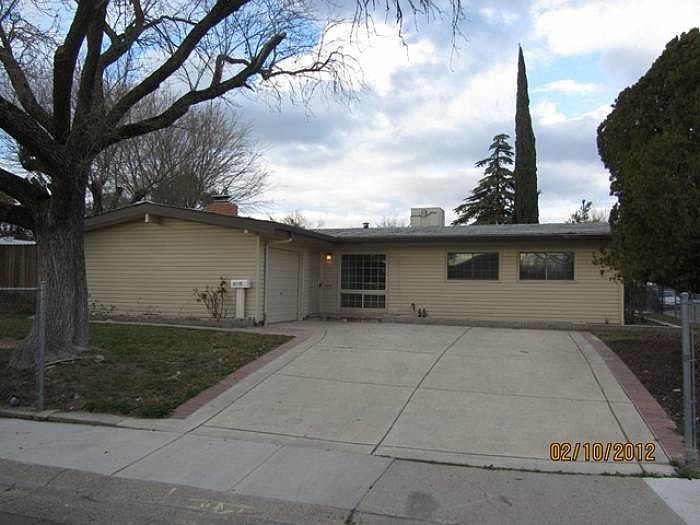 1st image of 6448 Channing Dr