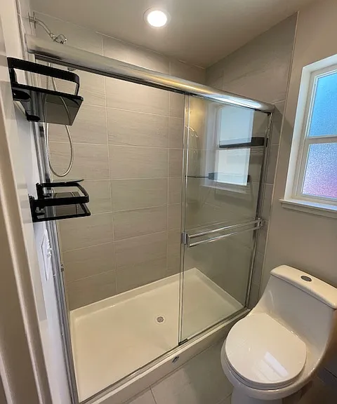 164 N Laurel St #2 — Photo 14