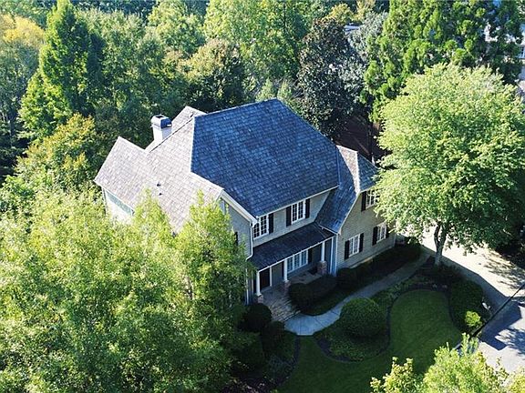 2nd image of 4595 Peachtree Dunwoody Rd
