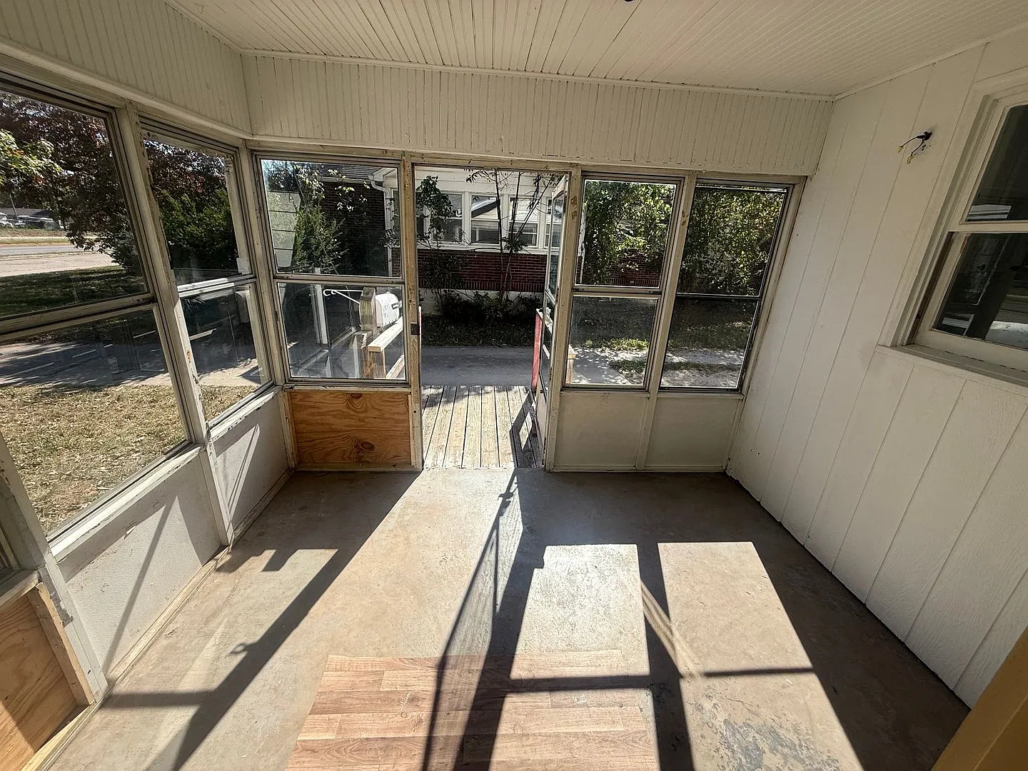 New Listing! 3 Bedroom Remodel Ready! — Photo 2