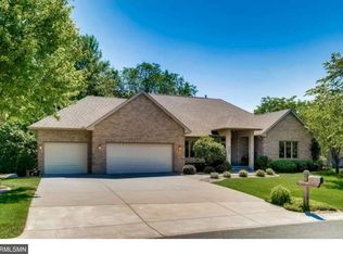 8462 Shadow Creek Dr, Maple Grove, MN 55311