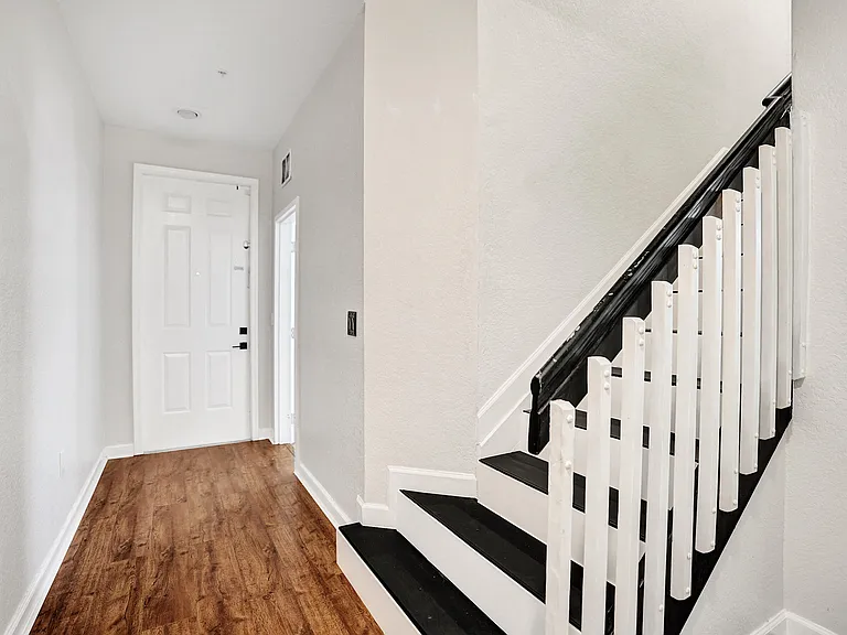 3911 Shoma Dr — Photo 22