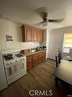 148 N Parker St — Photo 3
