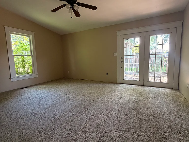 759 Roycroft Pl — Photo 10