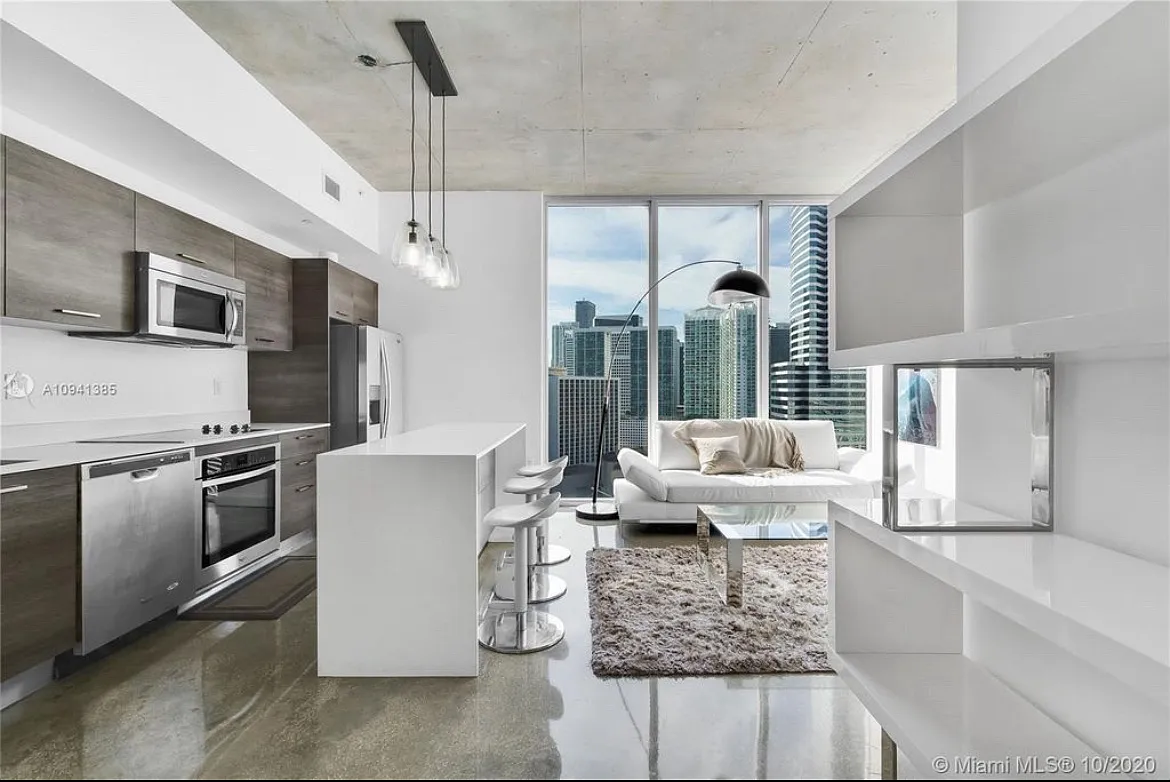 2 bed, 791 sqft, $3,800 — Photo 4