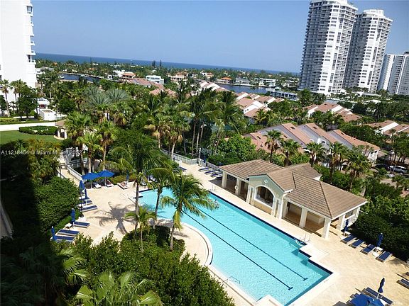 2nd image of 21055 NE Yacht Club Dr #1009