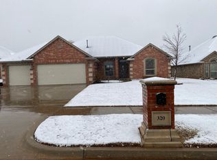 320 E Mobile Ter, Mustang, OK 73064