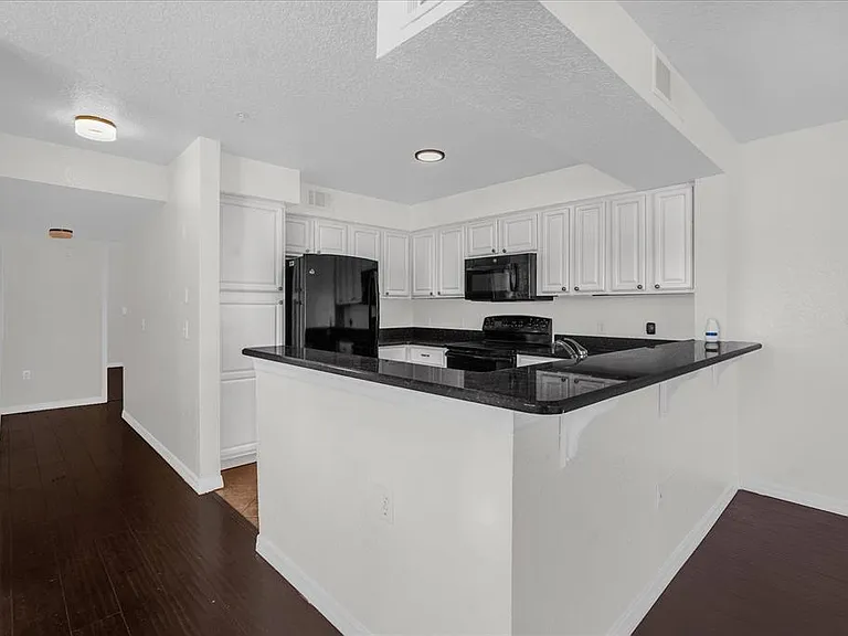 13953 Fairway Island Dr #618 — Photo 9