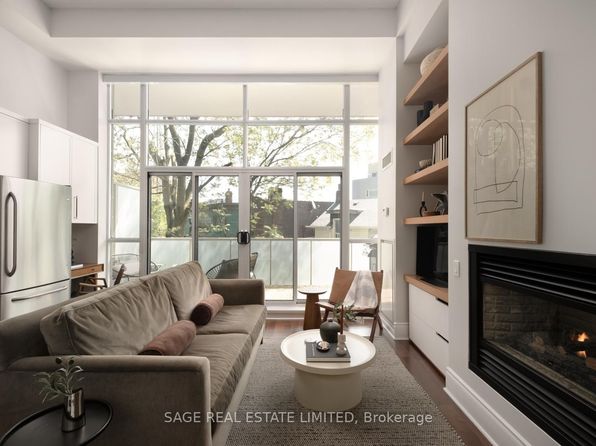 437 Roncesvalles Ave #210, Toronto, ON M6R 3B9