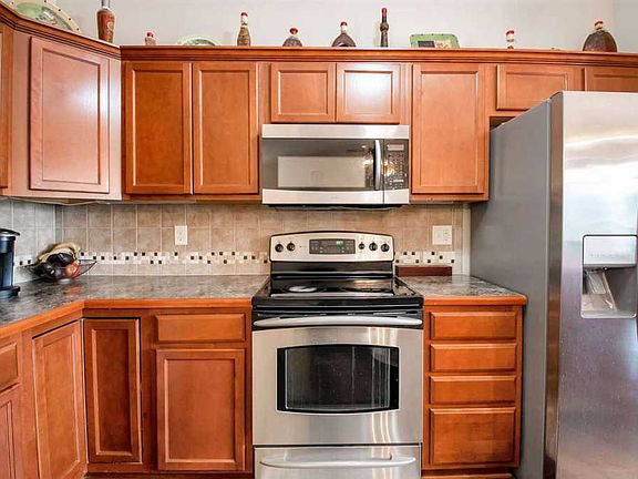 4th image of 2663 N Woodridge Ct