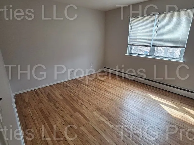 22 Green St #63 — Photo 3