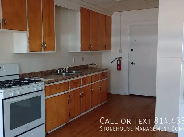 1804 Myrtle St, Erie, PA 16502