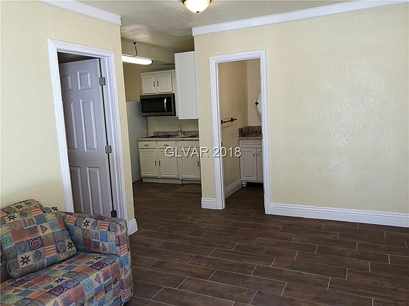 4th image of 9617 Swan Bay Dr