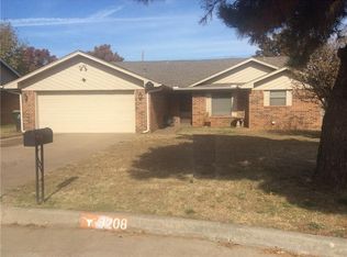 3208 Arizona Ave, Chickasha, OK 73018