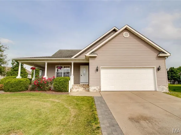 2 Breezeway Ct, Jerseyville, IL 62052