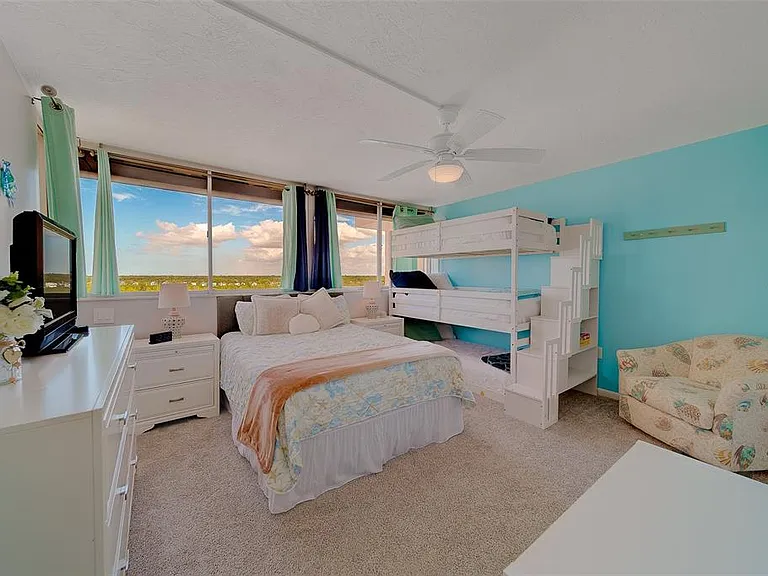 17920 Gulf Blvd #1205 — Photo 32