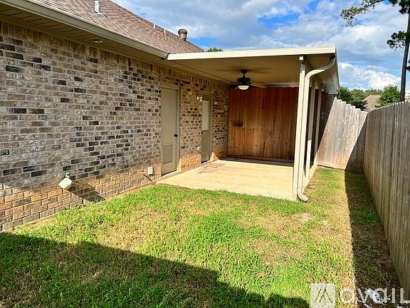 5th image of 112 Fairlane Dr #1