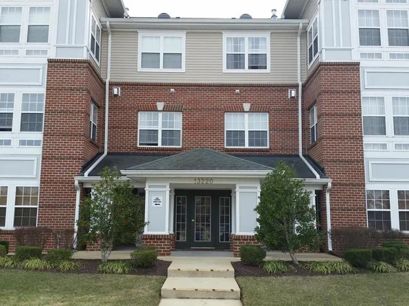 13220 Fox Bow Dr APT 203, Upper Marlboro, MD 20774