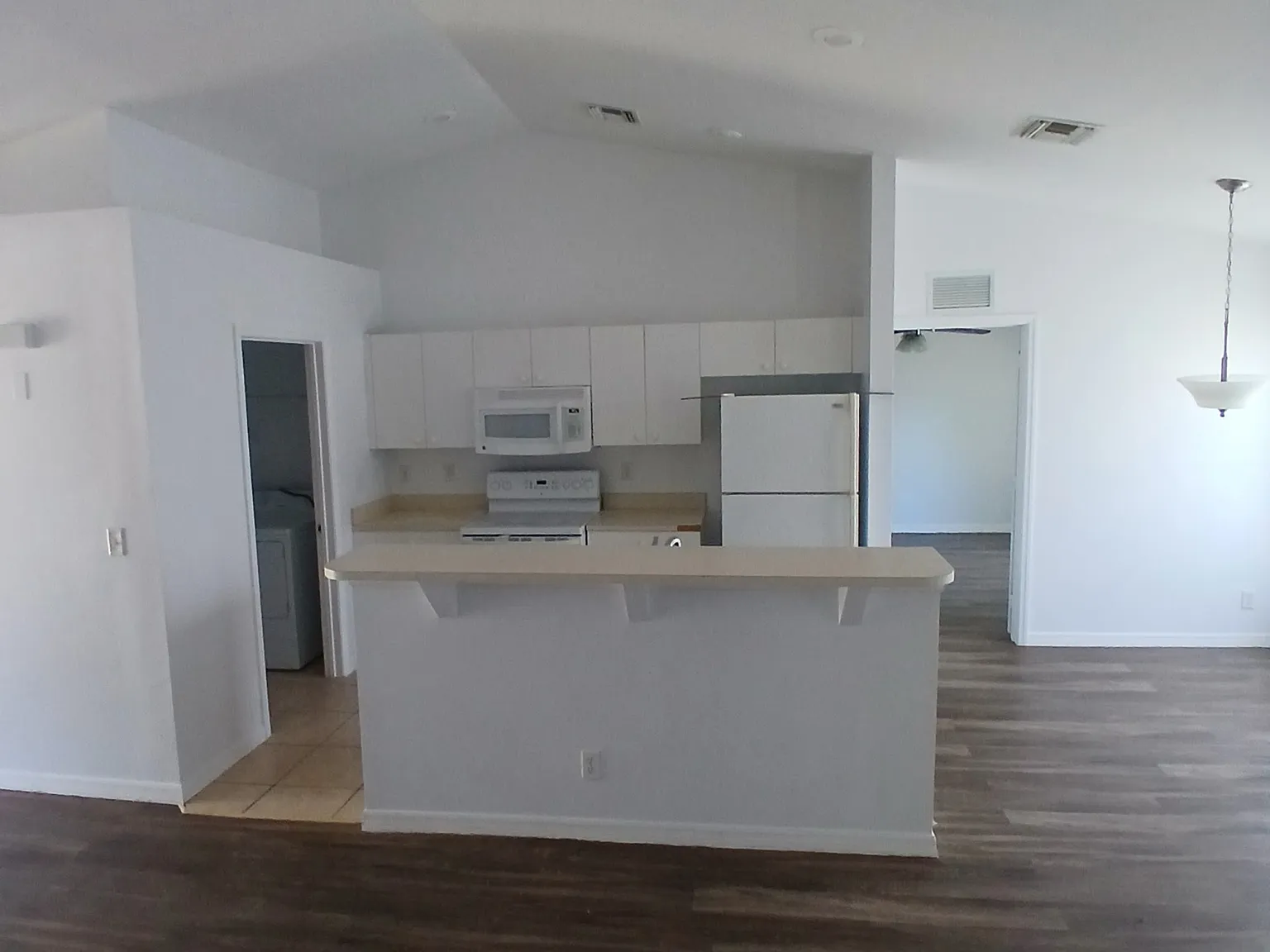 4 bed, 1458 sqft, $1,800 — Photo 2