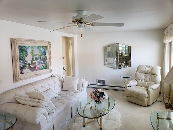 2nd image of 211 1/2 Paton St