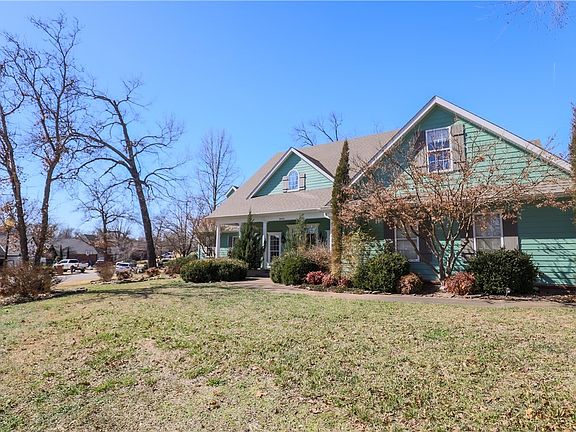 2nd image of 3001 Red Fox Rdg