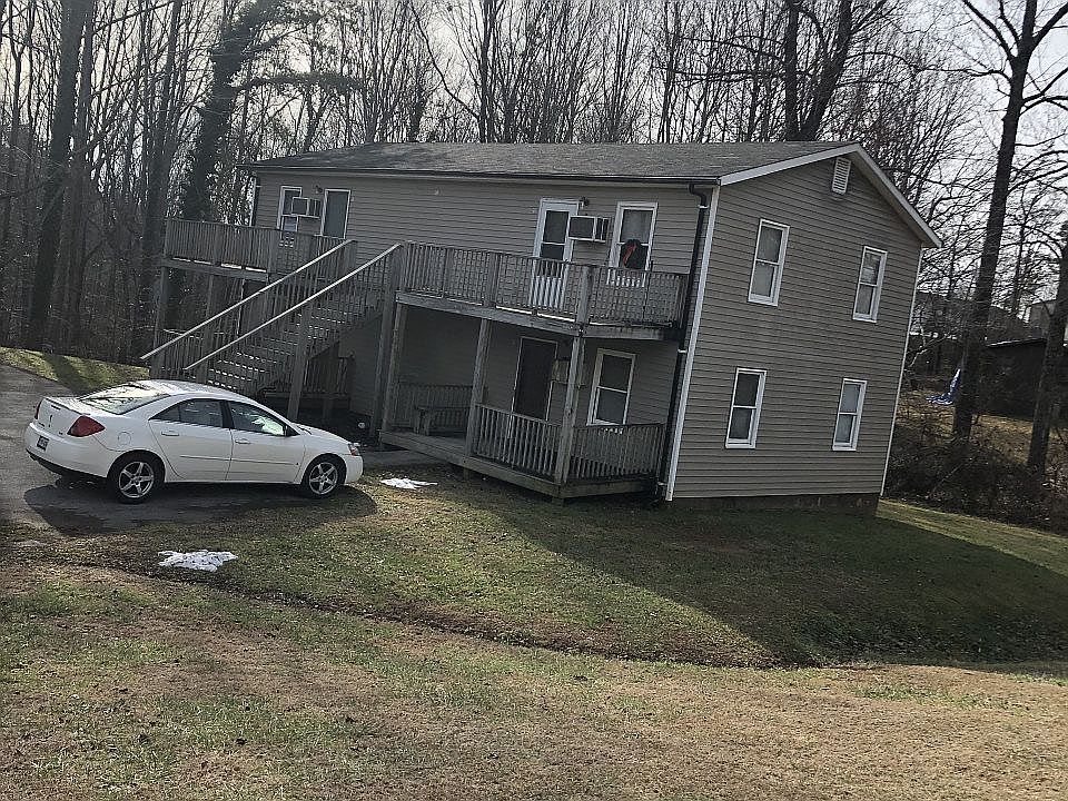 1st image of 113 Meadow Green Dr #22