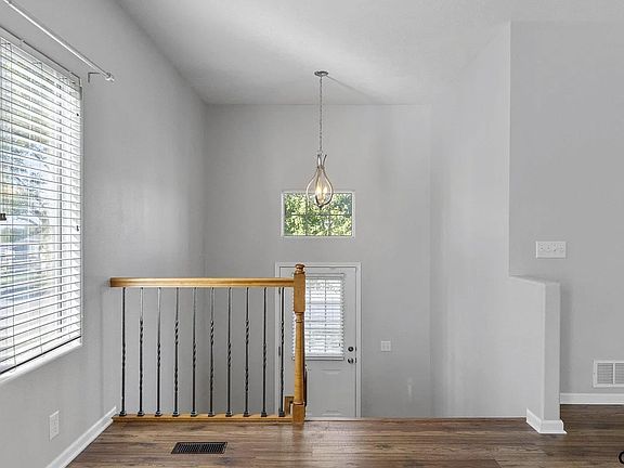 3rd image of 10407 S 26th St