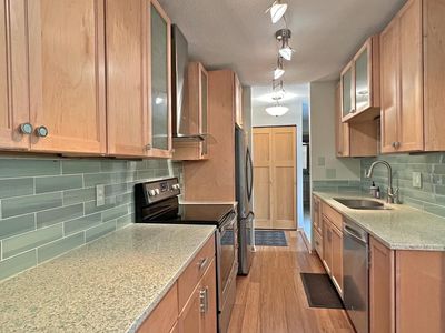 1425 W 28th St APT 306, Minneapolis, MN, 55408