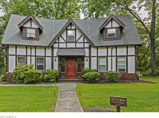 363 Miles Rd, Chagrin Falls, OH 44022