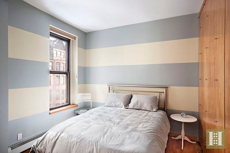 2nd image of 301 W 89th St APT 11