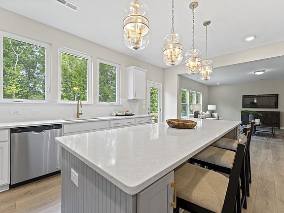 3rd image of 44 Capstone Dr #97