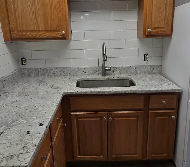 31-37 Leicester St #3 — Photo 1