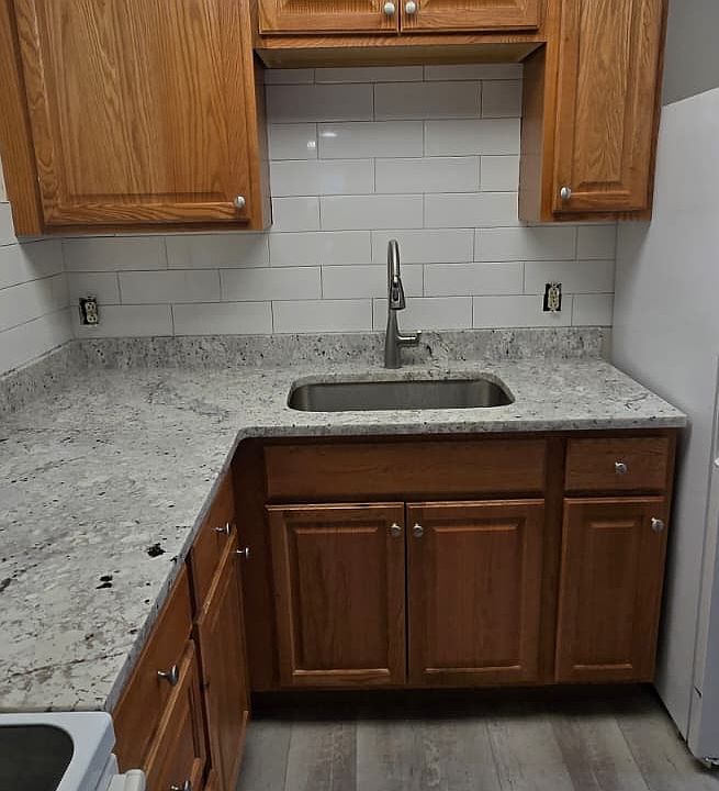 1st image of 31-37 Leicester St #3