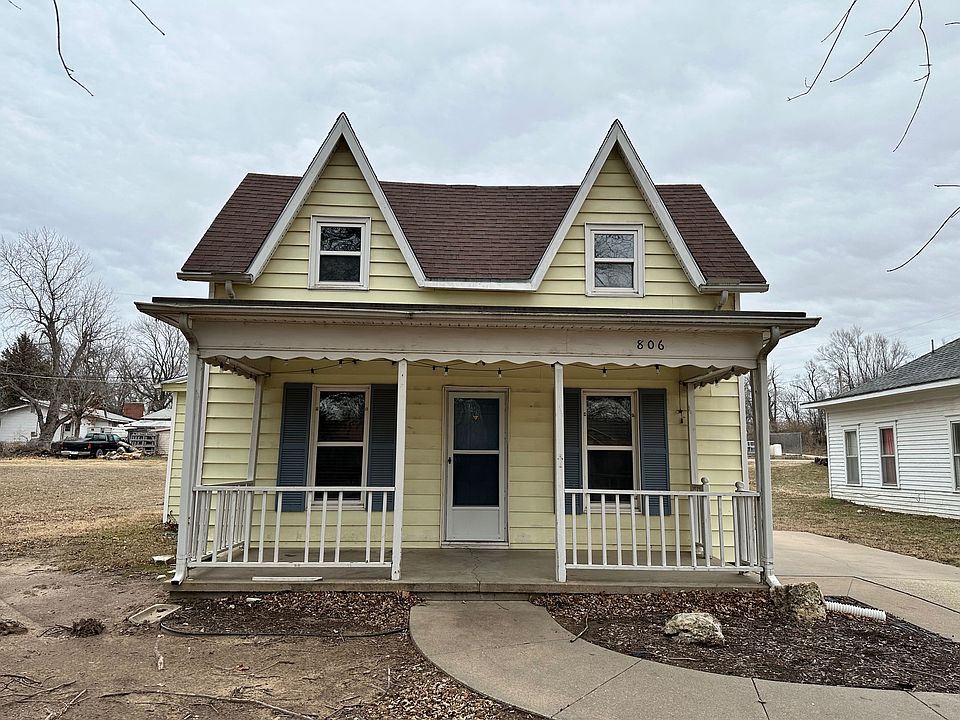1st image of 806 N 11th St