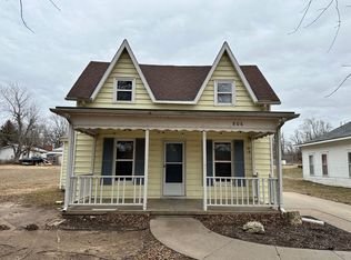 806 N 11th St, Arkansas City, KS 67005